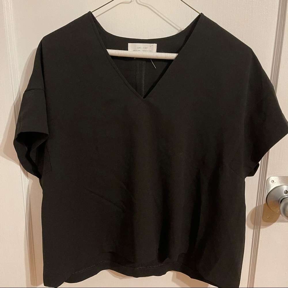 OAK + FORT Short Sleeve V neck Blouse